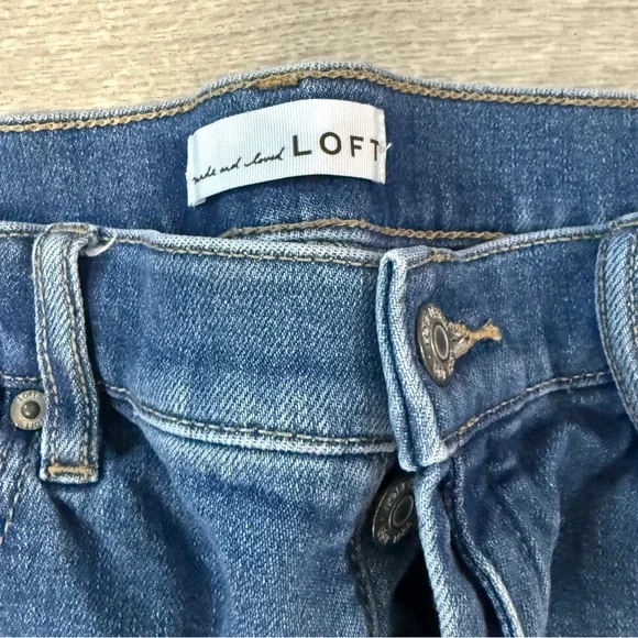 Loft Distressed Women's Jeans - Picture 6 of 9